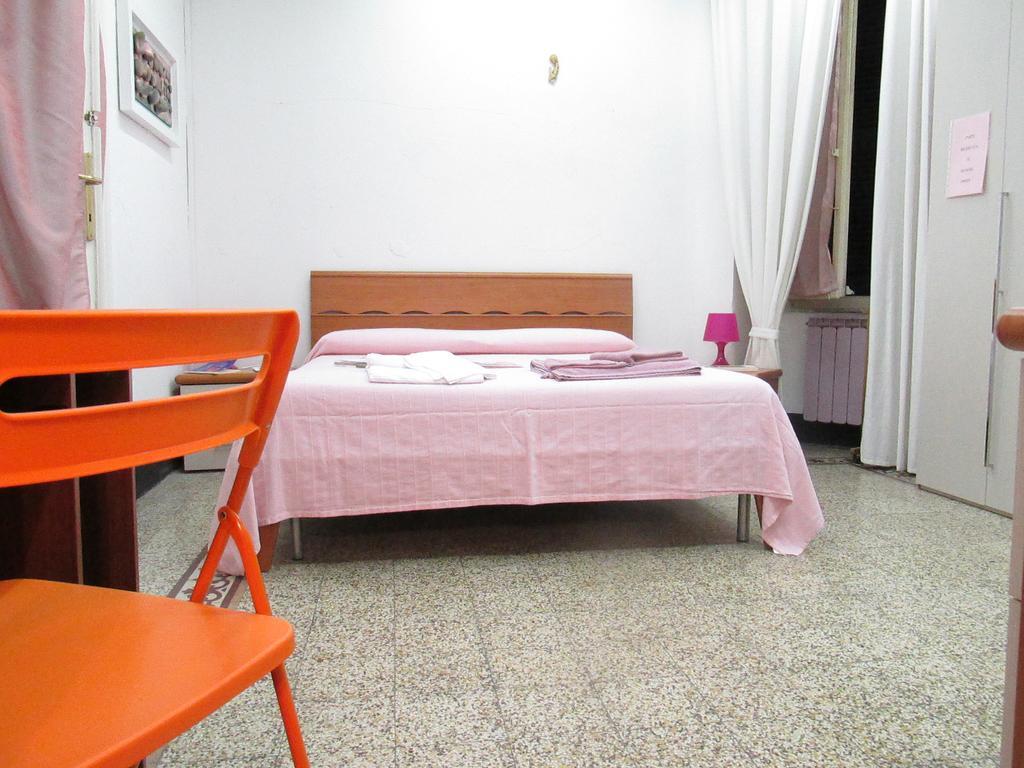 Guest House Erika Λα Σπέτσια Δωμάτιο φωτογραφία